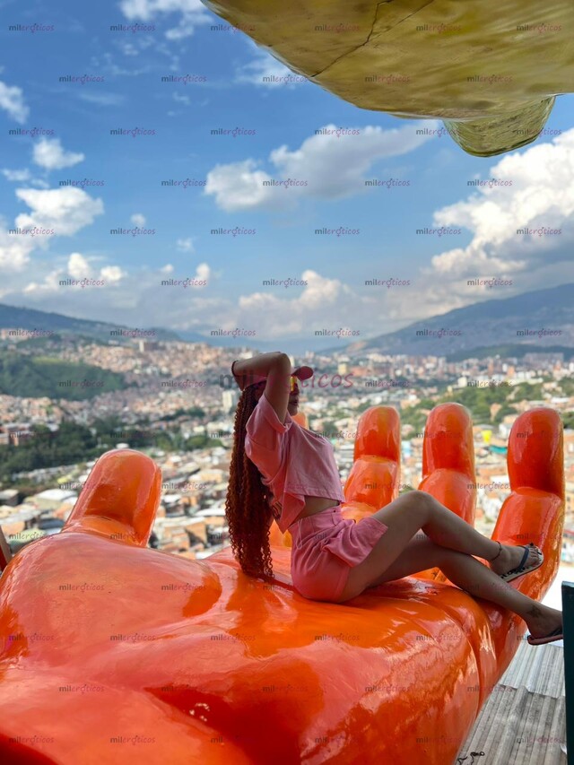 FOTOS DE AMOR 200.000 UNA HORA, ESCRÍBEME Y NOS CONOCEMOS,