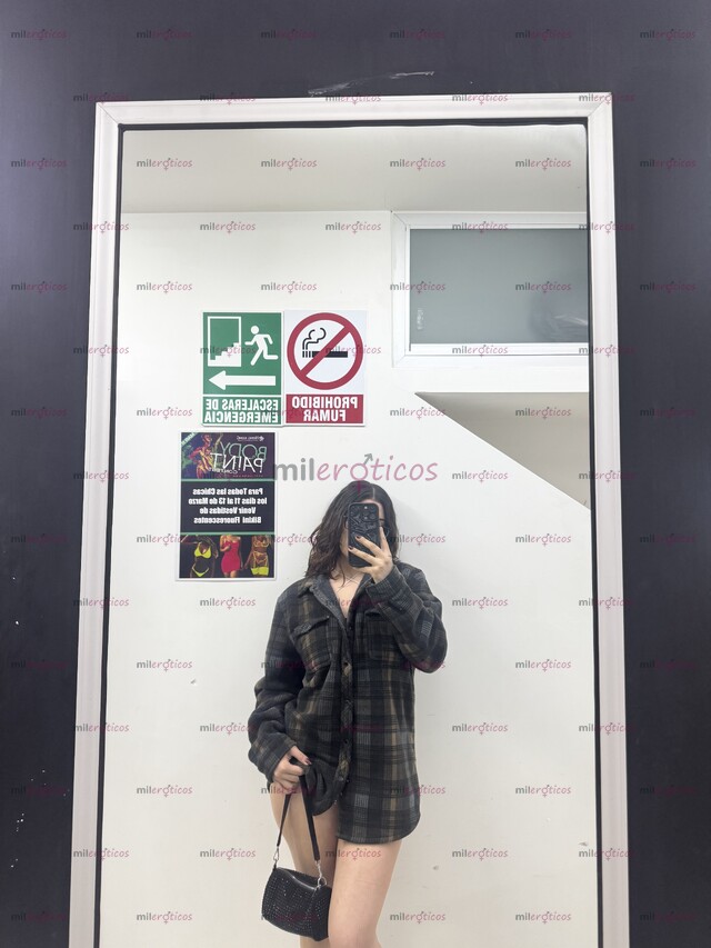 FOTOS DE HOLA MI AMOR, SOY EMMA NUEVAMENTE DISPONIBLE PARA TI