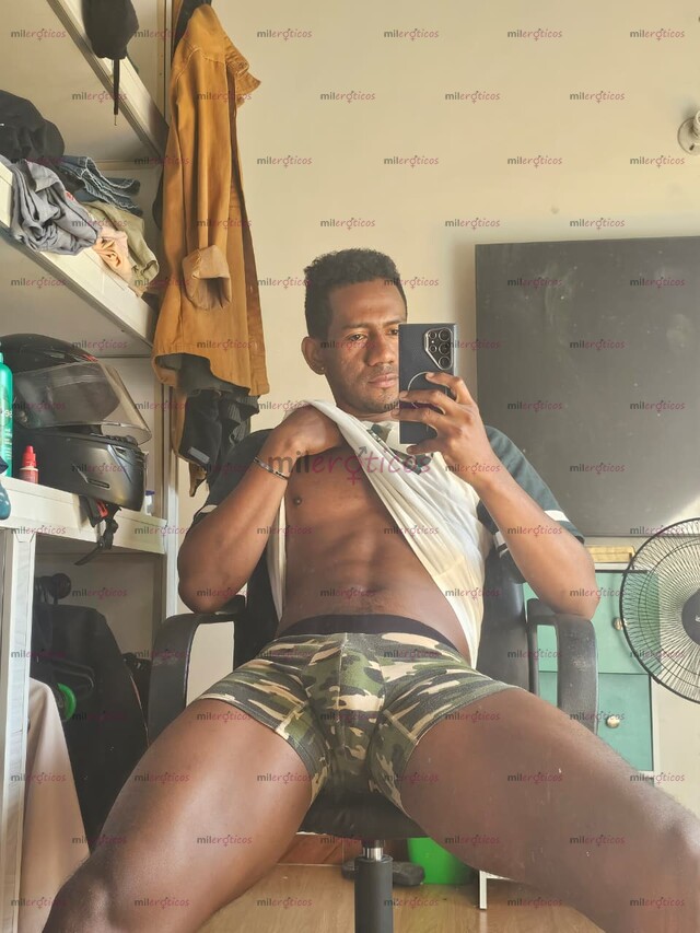 FOTOS DE NEGRO CARTAGENERO EN LA CIUDAD DE MEDELLIN DE PASO