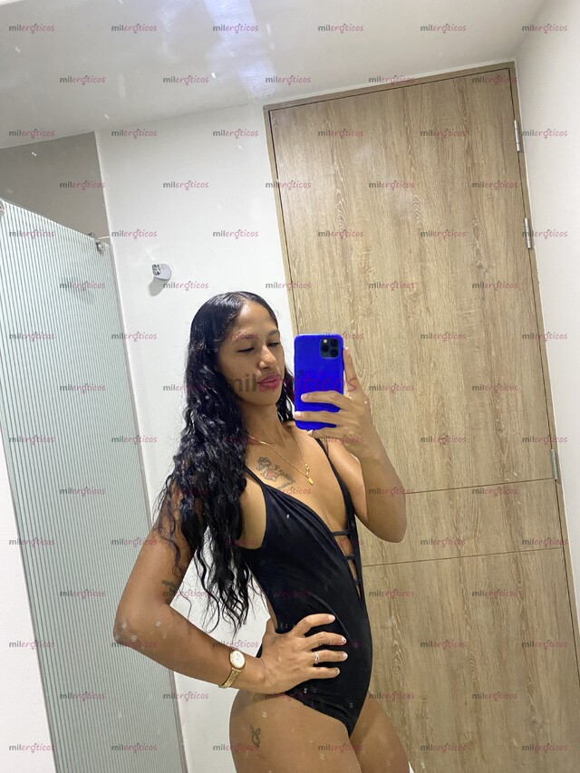 FOTOS DE TU MORENA EXÓTICA LISTA PARA DARTE UNA BUENA COMPAÑÍA