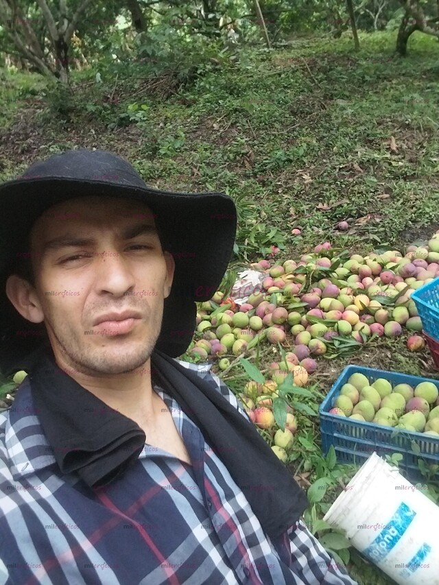 FOTOS DE COLAGUENO PURO, MUJERES QUE SE QUIERAN DIVERTIEN UN RATO NO DUDEN EN ESCRIBIR