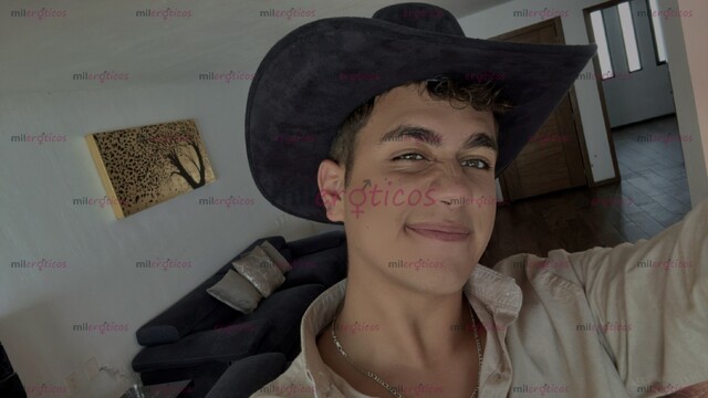 FOTOS DE UNIVERSITARIO CALIENTE, GUAPO, CALIENTE, LINDO