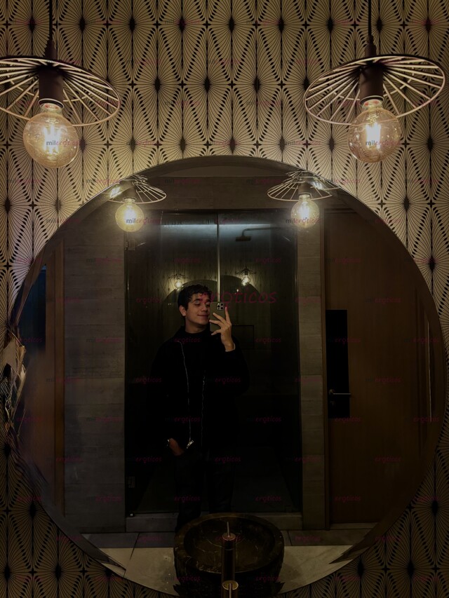 FOTOS DE UNIVERSITARIO CALIENTE, GUAPO, CALIENTE, LINDO