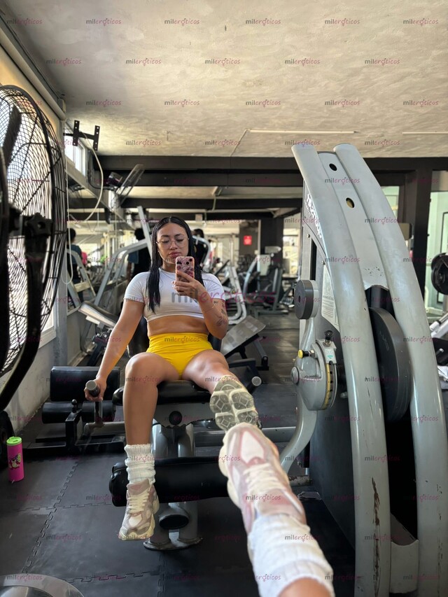 FOTOS DE HOLA ME LLAMO KAROL, TENGO 26 AÑOS Y ESPERO CONOCERTE PRONTO