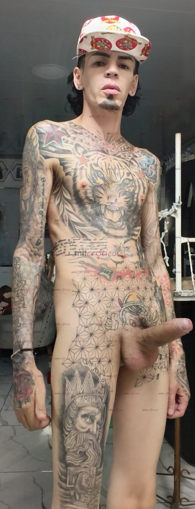 FOTOS DE FLACO BLANCO SERIO TATUADO RESERVADO VERGON