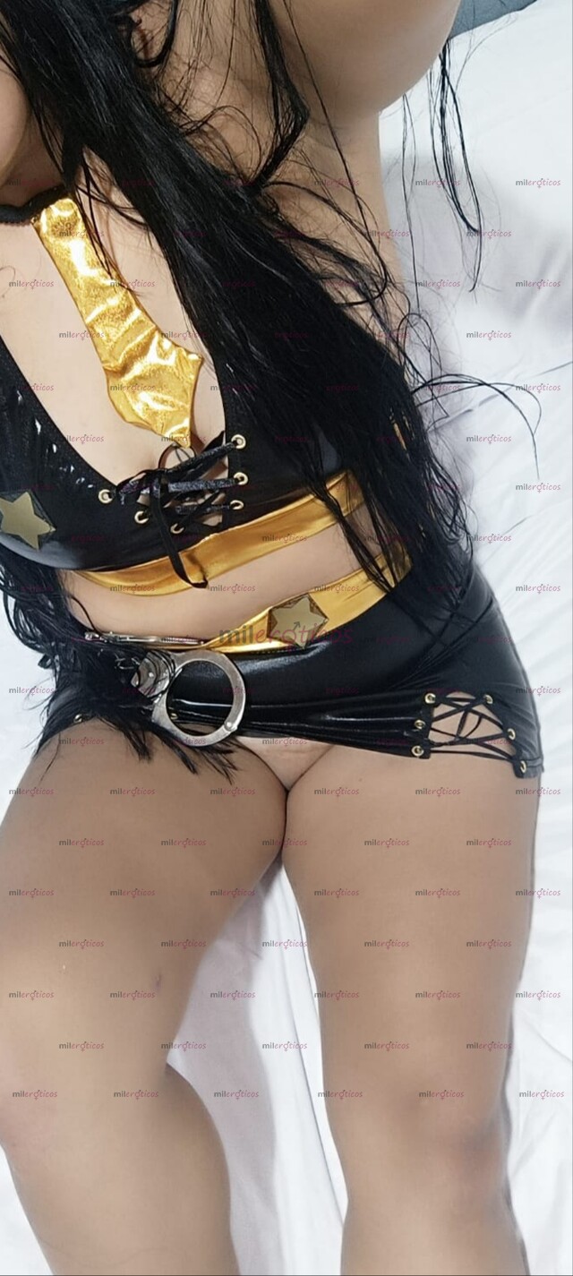 FOTOS DE FLACA RIKA SABROSA LE ENCANTA EL BOMBÓN