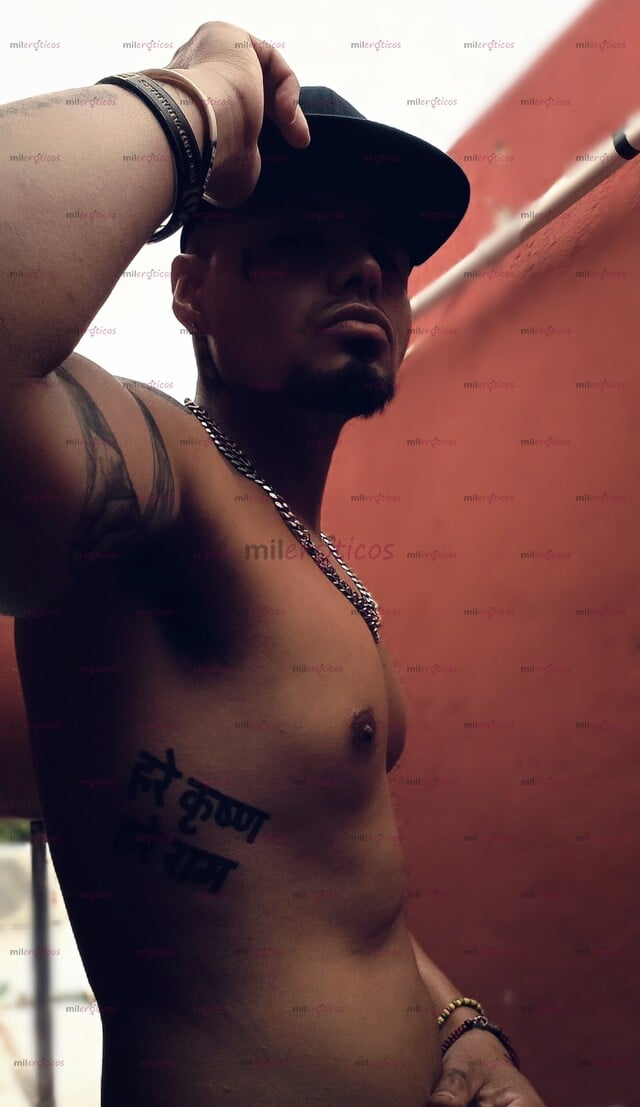 FOTOS DE SIENTE MI PITO PRIETO DE MACHO CHACAL TOTALMENTE A PELO