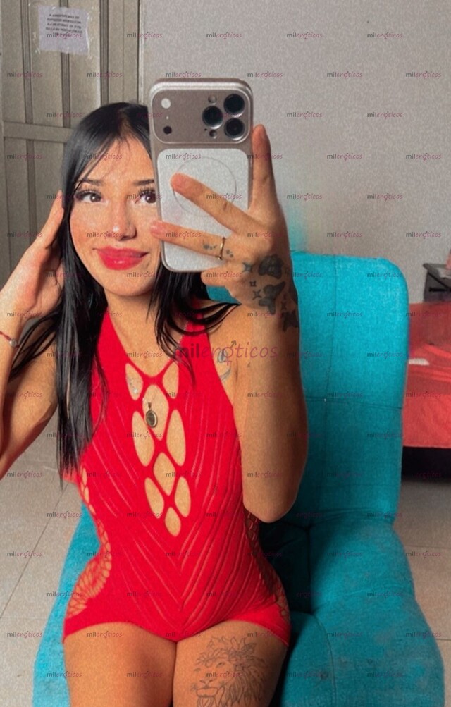 FOTOS DE SOY UNA FLACA MUY COMPLACIENTE DELICADA Y SUMISA PARA TI