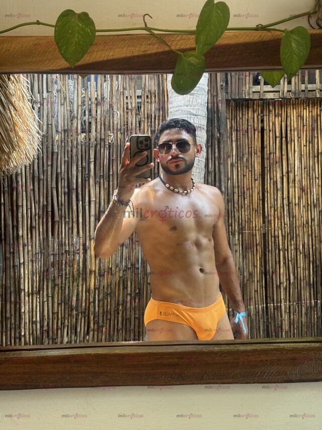 FOTOS DE JOVEN, VENEZOLANO 24 AÑOS DOTADO, VARONIL, DIVERTIDO CON LUGAR