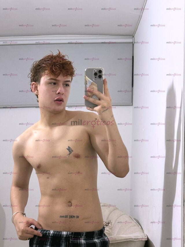 FOTOS DE HOLA, MUCHO GUSTO ME LLAMO CAMILO, TENGO 22 AÑOS, PASIVO Y SOY UNIVERSITARIO.