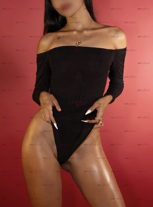 FOTOS DE FLACA PELINEGRA DELICIOSA Y MUY PUTA, SUMISA DISPUESTA A TODO