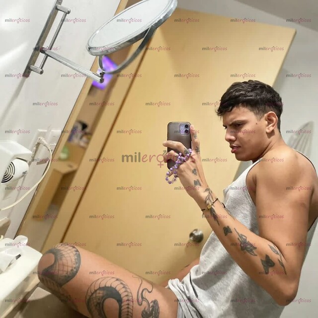 FOTOS DE FLACO VERGON 100% SERIO. PARA TUS TUS ÓRDENES VENEZOLANO