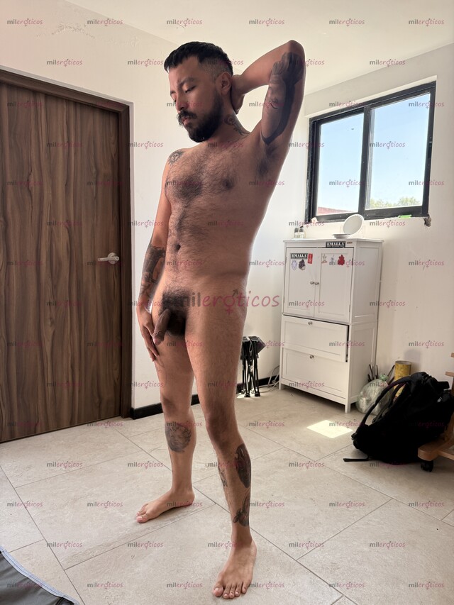 FOTOS DE SOLO MUJERES MORENO Y TATUADO. DISCRETO Y COMPLACIENTE