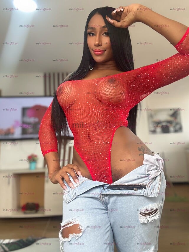 FOTOS DE ATRIBUTOS SUPER FEMENINOS CULONA PIERNONA TETONA SÚPER DELICADA VERSÁTIL