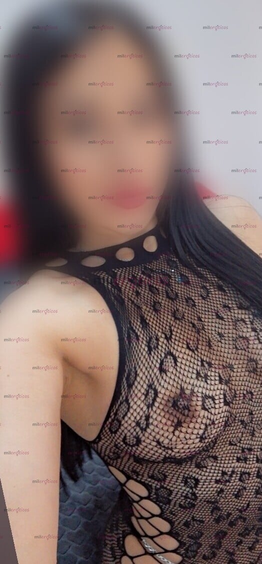 FOTOS DE ZOE ;ROLA DE CARA LINDA,CABELLO LARGO NEGRO ; DELGADA PIEL BL