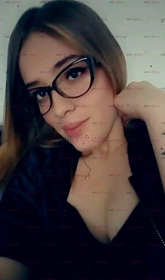 FOTOS DE HLA AMORES SOY TU CHICA ARRECHITA AL MÁXIMO MUY CALIENTE