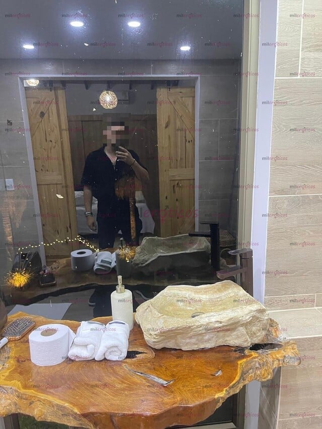 FOTOS DE MACHO ARRECHO FIESTERO DISPONIBLE PARA DIVERTIRNOS RICO