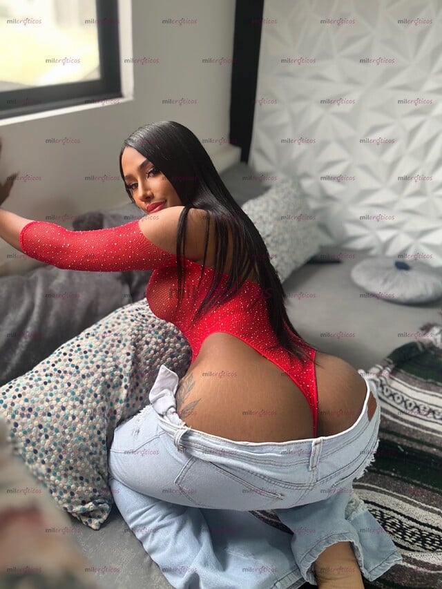 FOTOS DE ATRIBUTOS SUPER FEMENINOS CULONA PIERNONA TETONA SÚPER DELICADA VERSÁTIL