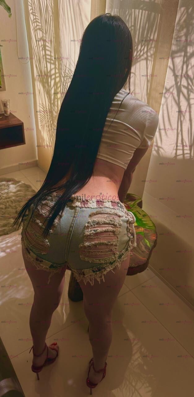 FOTOS DE FLAQUITA SENSUAL LISTA PARA COMPLACERTE, CUERPO FINO CON UNA MENTE TRAVIESA
