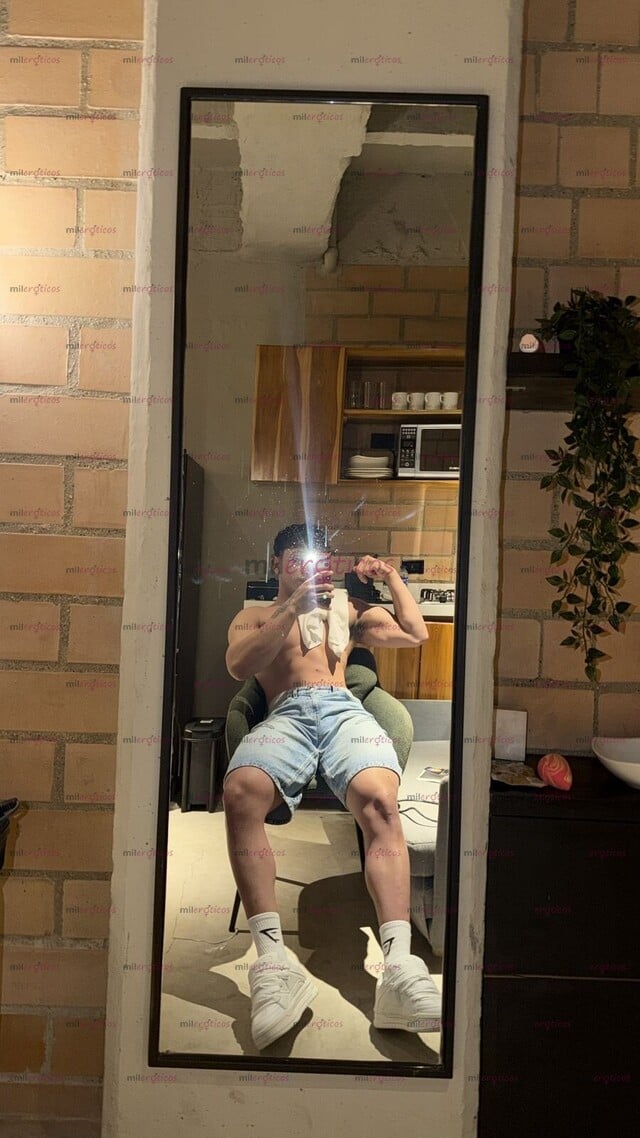 FOTOS DE NIÑO MUY CALIENTE DE 18 AÑOS REALES VERGON Y CULÓN EN TU CIUDAD POCOS DÍAS