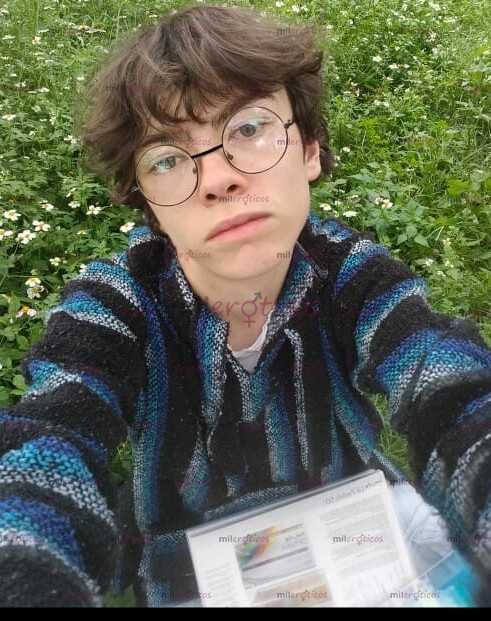 FOTOS DE RUBIO LINDO LISTO PARA COMPLACER, PASIVO VERSATIL 19CM