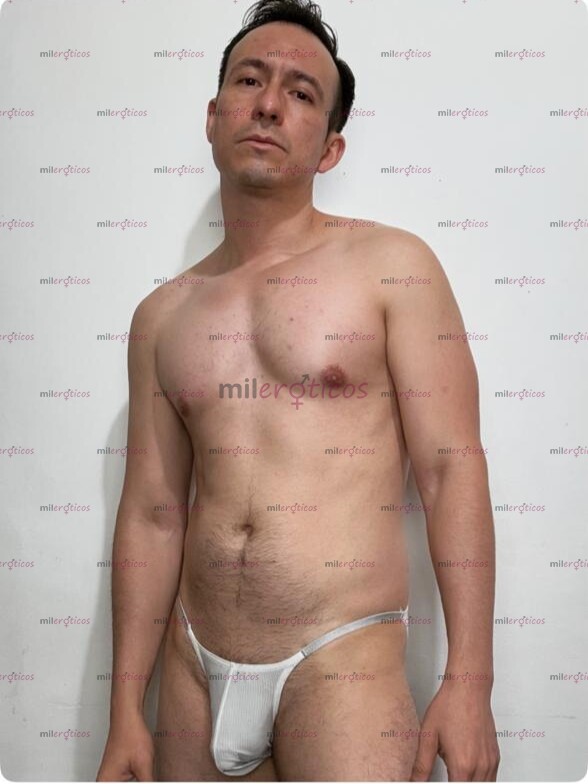 FOTOS DE MASAJISTA PROFESIONAL ¿TE SIENTES CANSADO? PASA UN MOMENTO AGRADABLE.