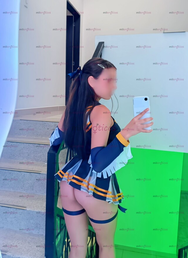 FOTOS DE MELANY JUGUETONA JOVEN DELGADA COMPLACIENTE PELINEGRA DE LINDO ROSTRO