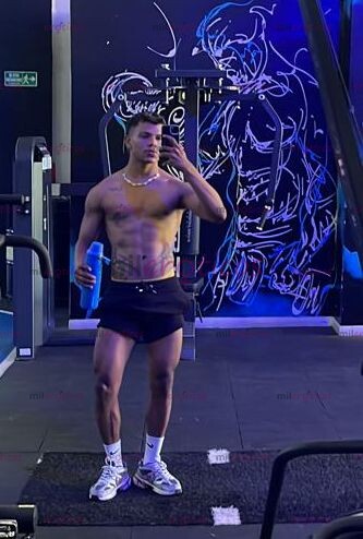 FOTOS DE CHICO APUESTO ATLÉTICO SIN LÍMITES EN TU CIUDAD