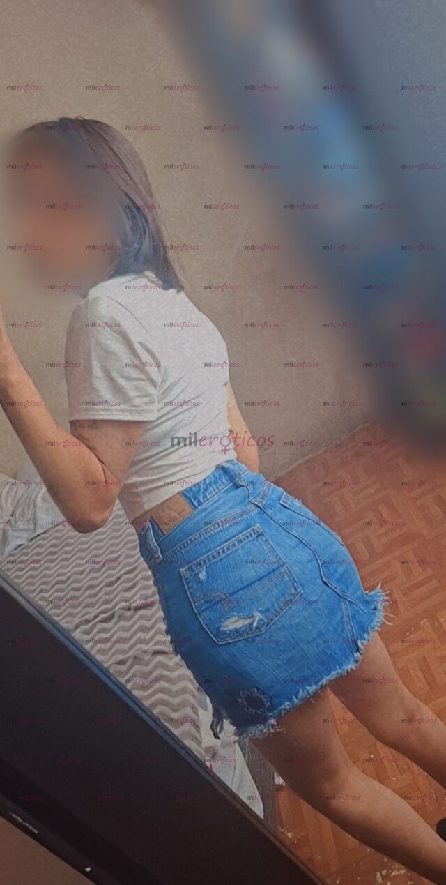 FOTOS DE NENA MUY SENSUAL TE ENLOQUECERAS CUANDO TE LA ESTÉ MAMANDO .