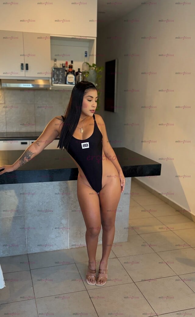 FOTOS DE ROMINA LA NEGRA CANDENTE, ELEGANTE Y NENA DELUX, TODO ILIMITADO, SÚPER HORNY