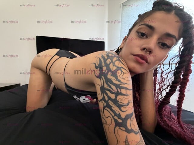 FOTOS DE ALLISON FLAKITA, PERFIL DE MODELO, SIN MARCAS