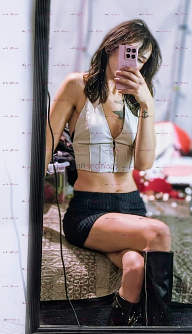 FOTOS DE VAL CHICA TRANS MUY FEMENINA, ALTA, NALGONA, DELGADA Y MUY COMPLACIENTE