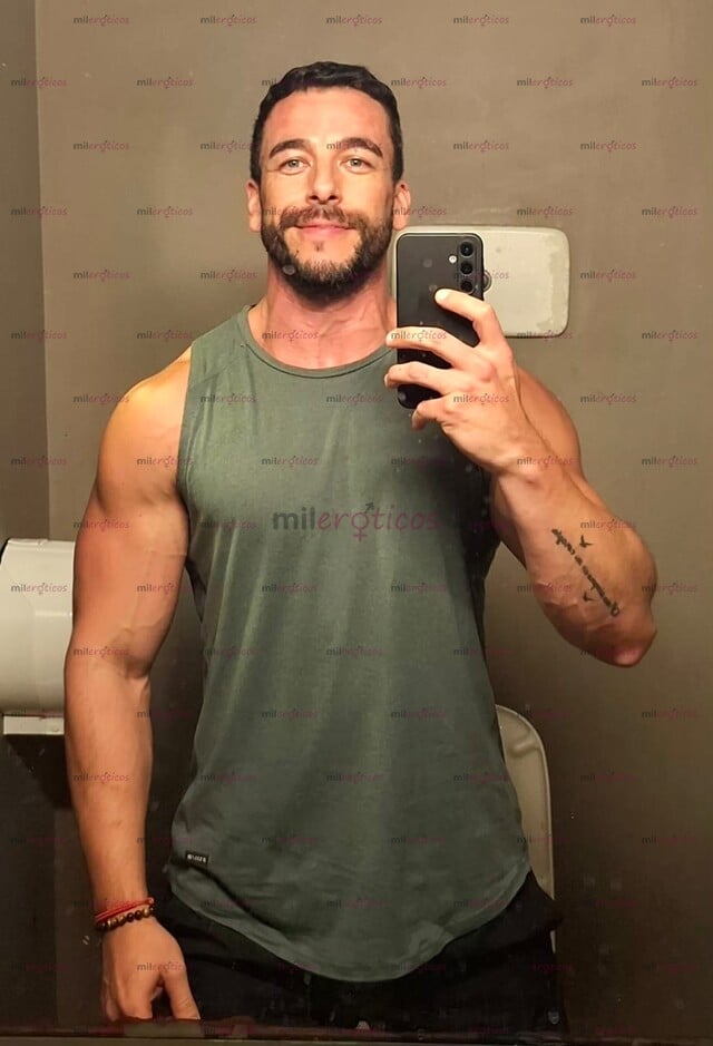 FOTOS DE CRISBTTOM ACOMPAÑANTE PREMIUM, DISCRETO, RESPETUOSO