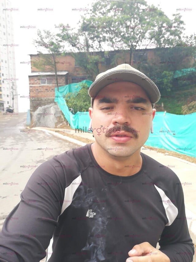 FOTOS DE MORENO, PAIS, ACT, VELLUDO, COMPLACIENTE