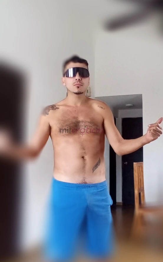 180 delgado marcado ojos claros complacientey muy morboso aca listo para satisfacer tus deseos visito hotel motelno pido adelanto solo taxi si hay que...