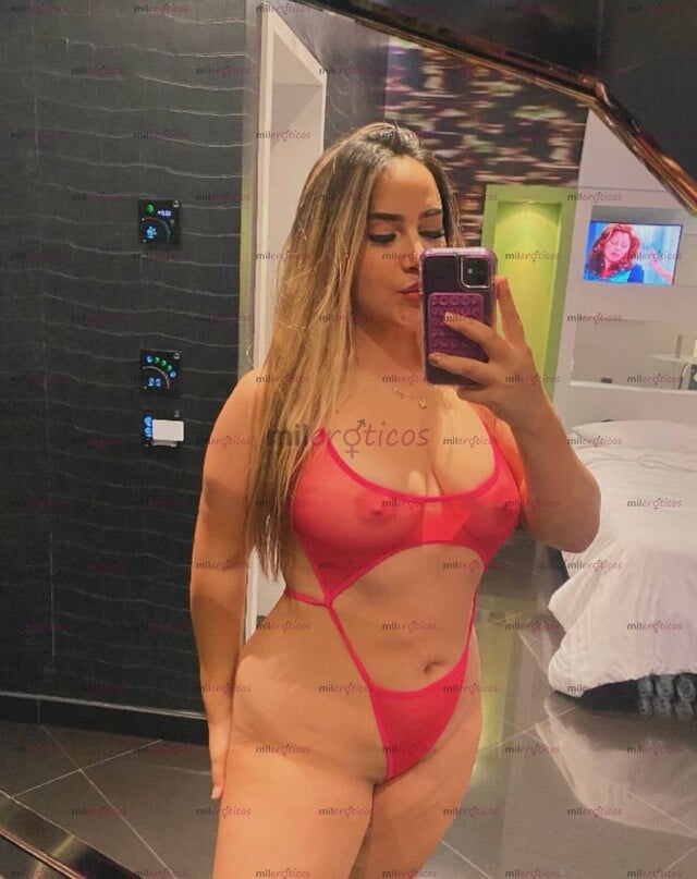 FOTOS DE VIDEOLLAMADA EN $100 RUBIA CULONA Y TETAS GRANDES ADICTA A LA MASTURBACIÓN ANAL