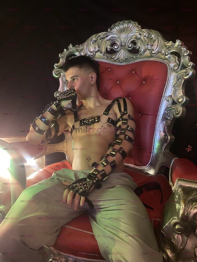 FOTOS DE MACHITO JOVEN XL (TE FEMINIZO , TE TRATO COMO MI HEBRA Y MÁS )