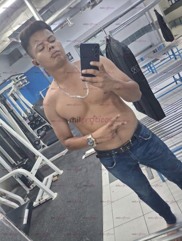 FOTOS DE UN SERVICIO DIFERENTE Y COMPLETO ,... COJO RICO, Y DURO BASTANTE