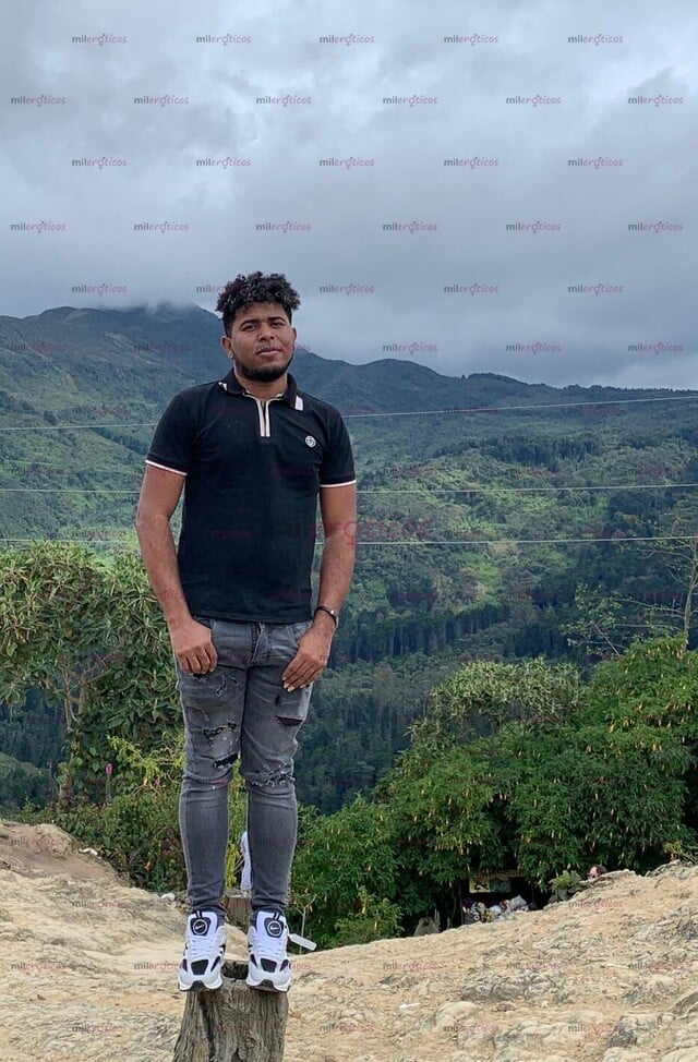 FOTOS DE NEGRO VERGON LECHERO CALIENTE ARRECHO DOMINANTE VERSATIL