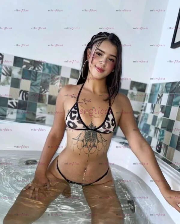 FOTOS DE SARA FLACA FOGOSA DE 19AÑOS CON MUCHO DESEO DE SEXO