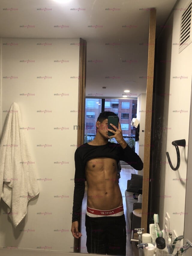 FOTOS DE JOVEN ALTO Y DELGADO, DISCRETO Y CON UNA ENERGÍA QUE ENGANCHA