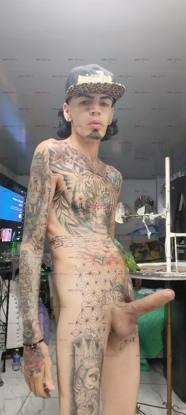FOTOS DE FLACO ACTIVO BLANCO TATUADO MORBOSO CON SITIO