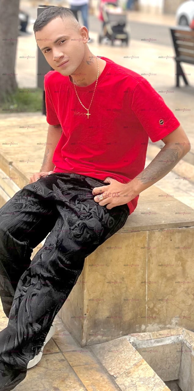 FOTOS DE JOVEN DISPONIBLE PARA PASARLA BIEN Y CUMPLIR TUS FANTASÍAS!