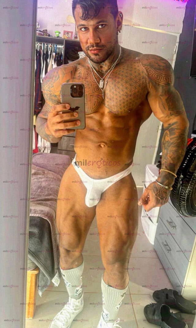 FOTOS DE MORENO CARIBEÑO MUSCULOSO FITNESS SÚPER NALGON Y VERGA