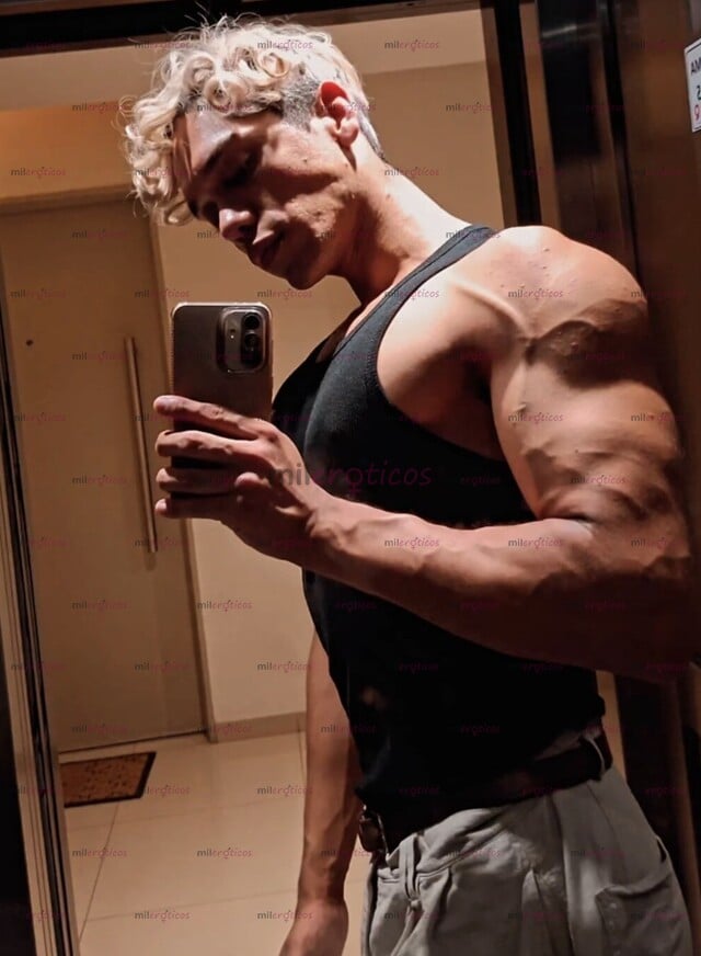 FOTOS DE MODELO 26CM FIT DOTADO ,CULITO DE GYM, RUSO , RUBIO LABIOS CARNOSOS.