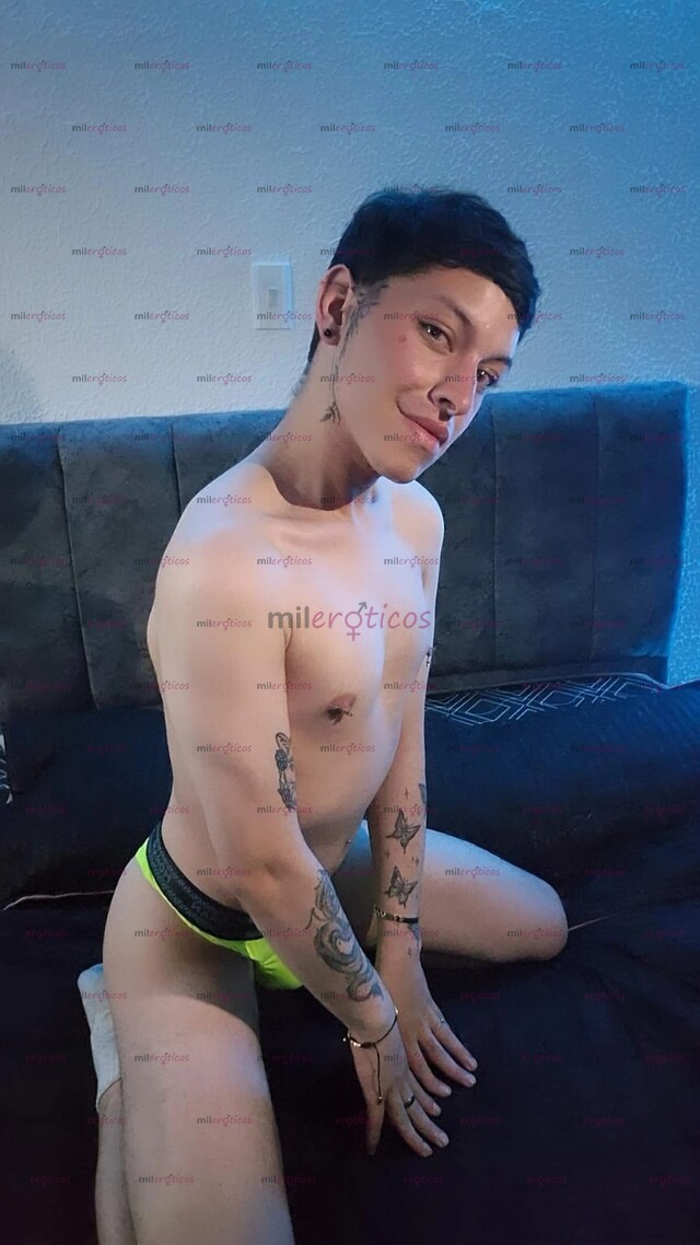 FOTOS DE SEXY UNIVERSITARIO VERSÁTIL UBICADO EN LA CIUDAD DE BOGOTÁ