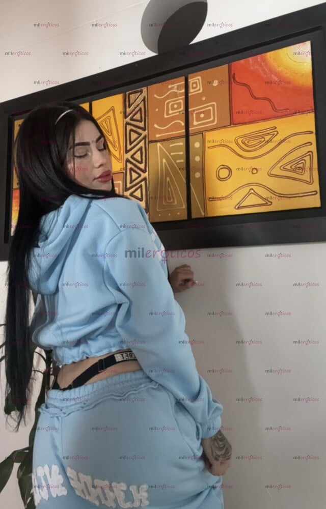 FOTOS DE HERMOSA TATUADA DE PIEL BLANCA , JUGUETONA , NUEVA EN TU CIUDAD