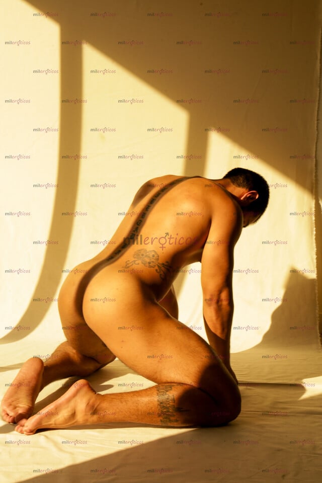FOTOS DE MACHIN GUAPO, VATO DE GYM DISPONIBLE PARA TI