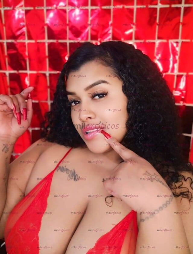 FOTOS DE MORENA GRANDE CULONA Y TETONA, BIEN CALIENTE