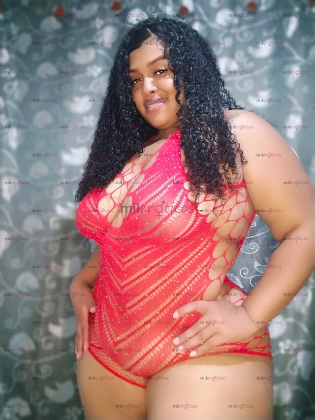 FOTOS DE MORENA GRANDE CULONA Y TETONA, BIEN CALIENTE